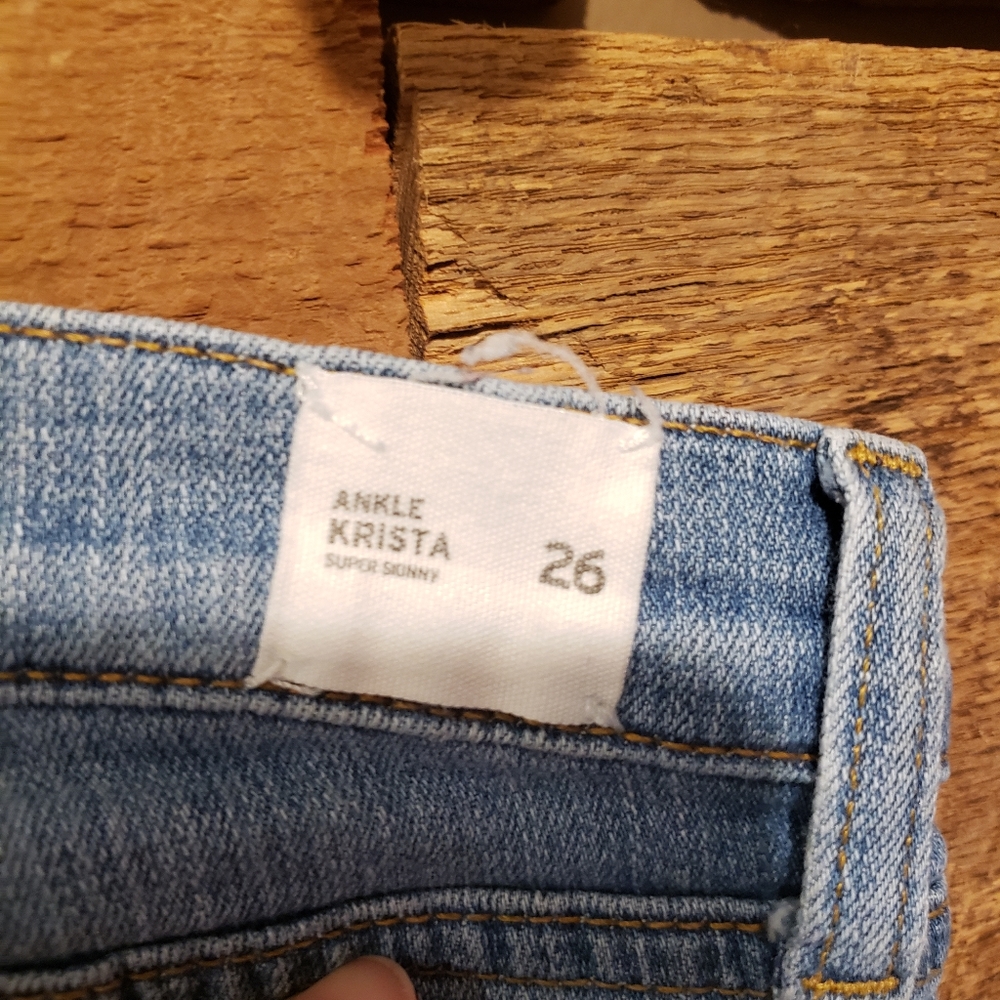 Hudson skinny jeans.